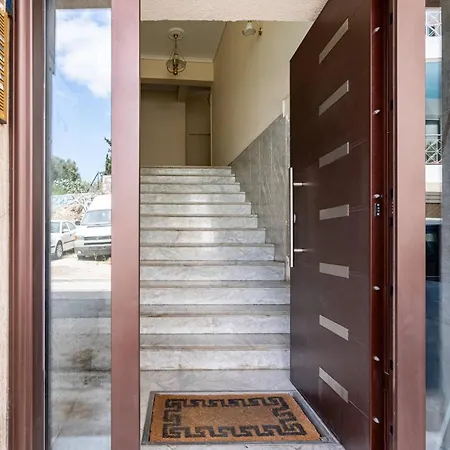 Apartment Live Like An Athenian!