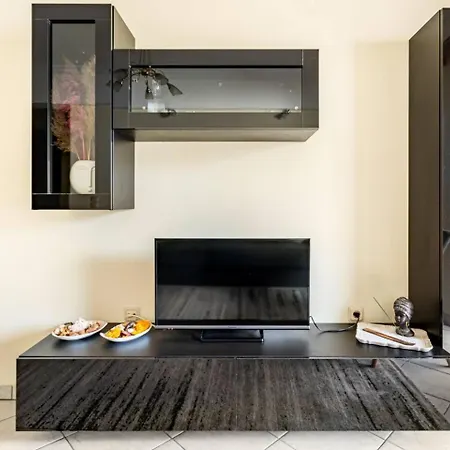 Live Like An Athenian! Apartment *