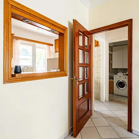 Live Like An Athenian! Apartment